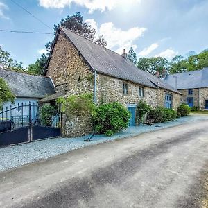 Cozy Home In Bazouges-La-Perouse With Kitchen Exterior photo