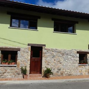 La Posada Del Canario Bed and Breakfast Onís Exterior photo