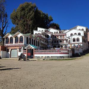 Hotel Chasqui Del Sol Copacabana  Exterior photo