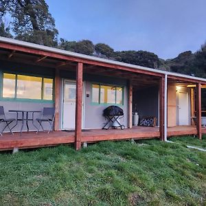 Glenwood Akaroa Bush Retreat - Kanuka Hut Bed and Breakfast Exterior photo