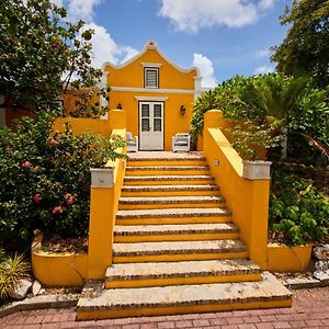 Landhuis Bona Vista Hotell Willemstad Exterior photo