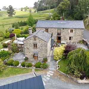 Casa Pineiro Pensionat Monfero Exterior photo