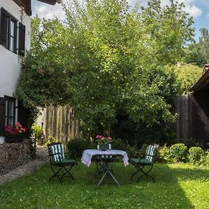 Historisches Refugium In Der Altstadt Von Ebersberg Lägenhet Exterior photo