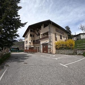 Auberge Le Valezan Hotell Exterior photo