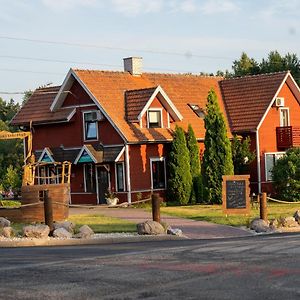 Reiu Holiday Centre Hotell Paikuse Exterior photo