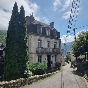 Auberge Du Crabere Melles Exterior photo