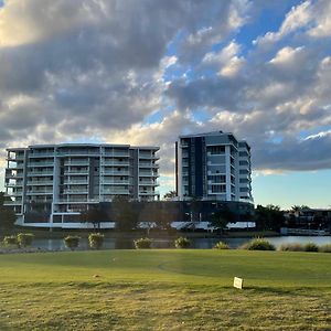 Signature Waterfront Apartments Guldkusten Exterior photo