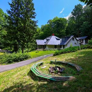 Wenckheim Vadaszhaz Bed and Breakfast Nagyoroszi Exterior photo