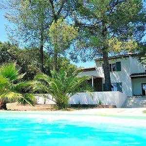 Villa Tranquille Avec Piscine Privee A Saint Bauzille De Montmel Exterior photo