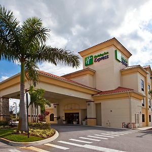 Holiday Inn Express Stuart, An Ihg Hotel Palm City Exterior photo