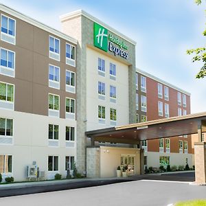 Holiday Inn Express Chelmsford, An Ihg Hotel Exterior photo