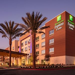 Holiday Inn Express & Suites - Moreno Valley - Riverside, An Ihg Hotel Exterior photo