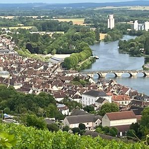 Joigny Au Coeur De Quartier Historique Lägenhet Exterior photo