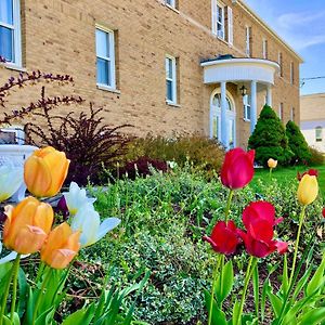 Garden Grove Retreat & Lodging Near Pictured Rocks, Fayette, Trails Hotell Exterior photo