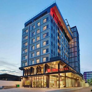 Ibis Palembang Sanggar Hotell Exterior photo