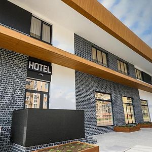 Хотел Добруджа Hotell Shumen Exterior photo