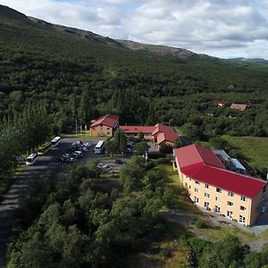 Guesthouse Grai Hundurinn Hallormsstadur Exterior photo