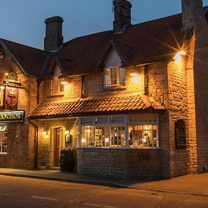 Crown & Anchor Bed and Breakfast Grantham Exterior photo