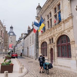 Gite En Centre Historique 65M2 Lägenhet Beaugency Exterior photo