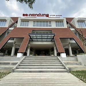 Se.Nandung Living And Space Hotell Malang Exterior photo