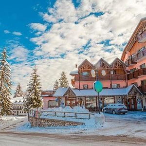 Ciccio Family Hotel Polsa Di Brentonico Exterior photo