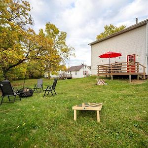 Croquet - Fire Pit - Central Location Villa Bloomington Exterior photo