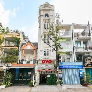 Thanh Tuyen Hotel - 27 Duong So 17, Q. Binh Tan - By Bay Luxury Ho Chi Minh-staden Exterior photo