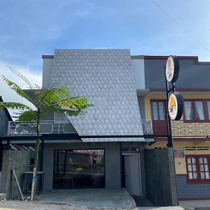 Otousan House Hotell Bukittinggi Exterior photo