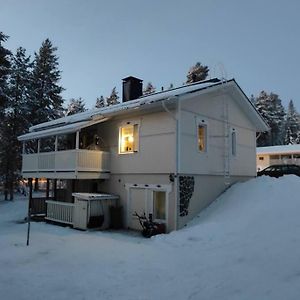 Viihtyisa Talo 3 Makuuhuonetta Villa Rovaniemi Exterior photo