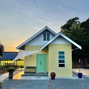 Payan Tiny House Hotell Kampong Tandok Exterior photo