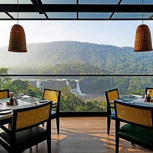 Flora Misty Falls Athirappilly Hotell Exterior photo