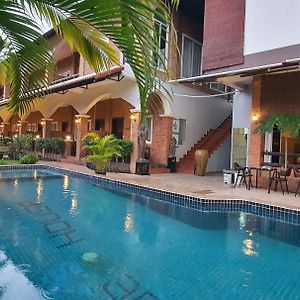 Only One Boutique Restaurant Cafe Hotell Siem Reap Exterior photo