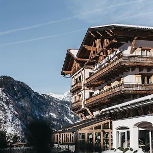 Hotel Oberforsthof Sankt Johann im Pongau Exterior photo