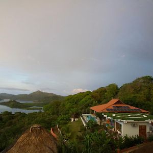 Ciel Y Miel Hotell Colon Exterior photo