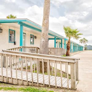 Captain'S Quarters Hotell Port O'Connor Exterior photo