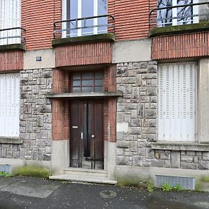 L'Instant Present - Appt Pour 4 Lägenhet Charleville-Mézières Exterior photo