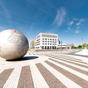 Vienna House By Wyndham Ernst Leitz Wetzlar Hotell Exterior photo