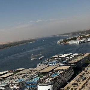 Relaxation, Fresh Air, And A Direct View Of The Nile Lägenhet Naj'al Amrab Exterior photo