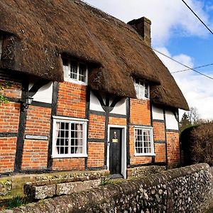 Finest Retreats - Chilton Cottage Hungerford Exterior photo