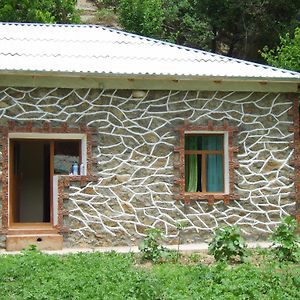 Shiringul Guesthouse In Nuratau Mountain Yukary-Ukhum Exterior photo