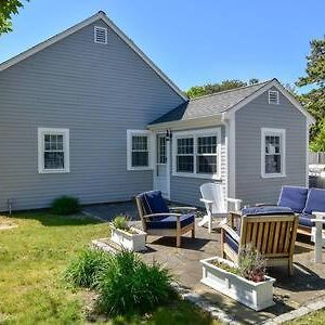 Walk 100 Yards To Windmill Beach! Villa Yarmouth Port Exterior photo