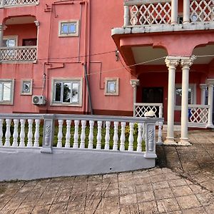 Delornya Complex Villa Freetown Exterior photo