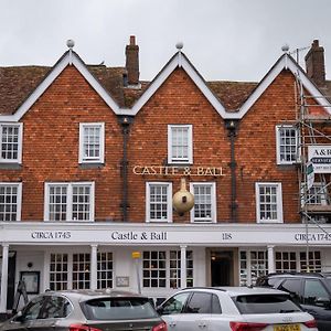 Castle And Ball By Greene King Inns Marlborough Exterior photo