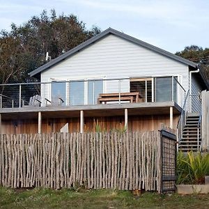 Bruny Boathouse Bed and Breakfast Alonnah Exterior photo
