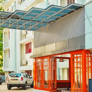 Hotel Prasanth Kochi Exterior photo