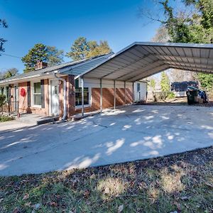 Spacious Lexington Abode With Pool Table And Fireplace Villa Exterior photo