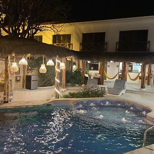 Hosteria Punta Blanca Hotell Exterior photo