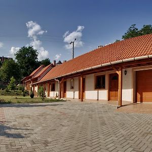 Nyitott Kapu Vendeghaz Hotell Felsőtárkány Exterior photo