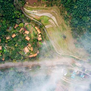 Panhou Retreat Hotell Ha Giang Exterior photo