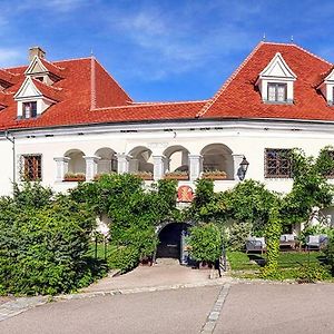 Renaissancehotel Raffelsberger Hof B&B Weissenkirchen in der Wachau Exterior photo